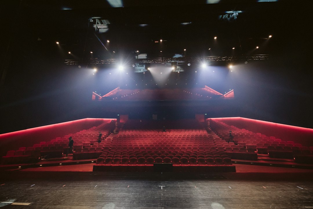 Photo theater